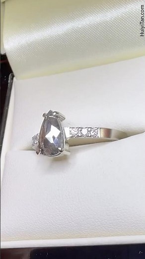 Adding 6 Diamonds on a Platinum Engagement Ring #platinumring #diamondring