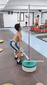 Amazing technique! #snatch #cleanandjerk #olympicweightlifting #chineseweightlifting #anta | Shenzhen Weightlifting Association
