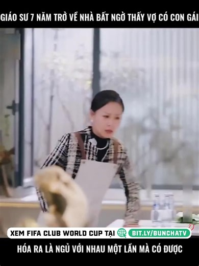 5.3K views · 50 reactions | !Giáo sư 7 năm trở về nhà bất ngờ thấy vợ có con gái hóa ra là Tuyên bố từ chối trách nhiệm: Bộ phim này là một tác phẩm hư cấu, được tạo ra chỉ nhằm mục đích giải trí. Nó không mô tả các sự kiện thực và không ủng hộ bất kỳ hành động cụ thể nào | Review Hay | Facebook