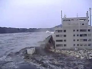 Tsunami in Japan, Shocking Real Footage of Tsunami hiting Kesennuma port