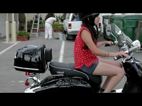The Palazzo 150cc Scooter by BMS