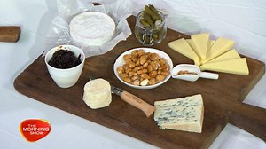 How to put together the perfect cheese board