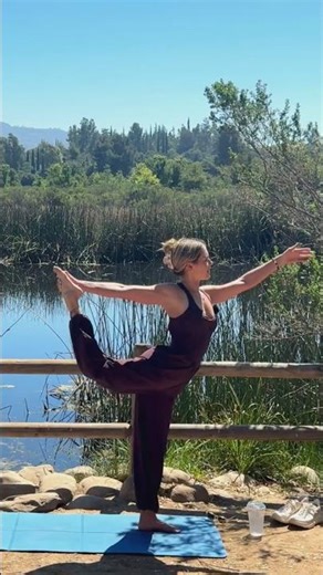 natarajasana 🫶🏽 #backbends #yogaonline #yogaclass