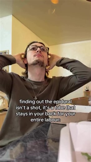 Thinking about an epidural during labour? 💉✨ Here’s what really happens: 👉 A small spot on your lower back gets numbed. 👉 Yes, the epidural needle looks big 😳 but you don’t actually feel sharp pain. You’ll just notice some pressure as it goes in. 👉 A thin tube (catheter) is then left in place to deliver the medication. The medicine blocks pain signals from the waist down. You’ll still feel some pressure during contractions, but they usually become so much more manageable. 🙌 The whole proce