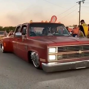 dirtybird22 skating in a weathered and worn #c30 #crewcab #73_87 #73_87era #73_87chevy #73_87chevytrucks #classictruck #n2trux #c10 #c20 #c30 #hotrodtruck #vintage #squarebody #patina #dually | SquareBody.net