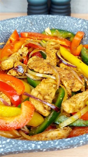 Why buy packets full of fillers? Make this clean fajita spice mix in 1 min.1😋 Recipe in the comments 👇 | Taste Spell