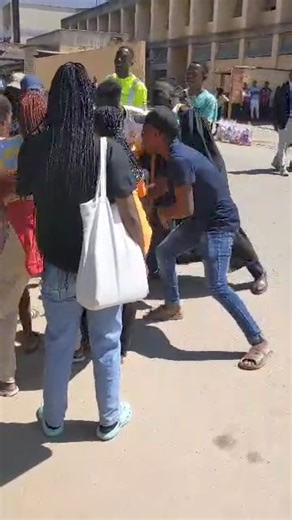 24 years old Prominent Engineer Mukelabai Moola populary known as Molar Mass graduates with his five year old Son which he had when he was in his first year. He has indeed proved that responsibility defines a man🙏👏👏🤝 | Zambia Reports