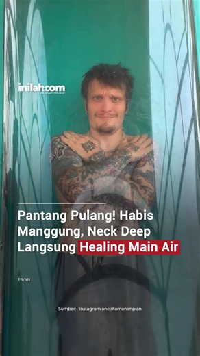 Setelah tampil menghibur penggemar pada konser musik, band asal Inggris Neck Deep ternyata belum langsung pulang dari Jakarta. Sehari setelah manggung, para personel memilih bersantai dengan bermain air. Kunjungan ini sekaligus menjadi penampilan kelima Neck Deep di Jakarta. Dari panggung musik, mereka lanjut menikmati waktu santai sebelum kembali melanjutkan aktivitas. - Selengkapnya kunjungi website dengan klik link di bio atau download aplikasi di AppStore dan Google Play Store. #InilahNews #