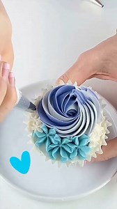 4.4M views · 180K reactions | How beautiful  | Artist Cake Ideas | Facebook