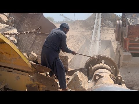 “Unbreakable Rock Challenge | Heavy Stone Crushing Machine in Action”#stonecrusher