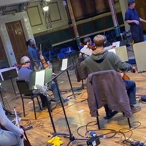 🔊Sound on to be transported! Peek into recording last week for our soundwalk AS YOU ARE with composer and cellist Abel Selaocoe - Artist Page (who has been inspired by his South African heritage) and our Orchestra. Book now » bit.ly/AsYouAreLeeds Supported by Victoria Leeds #AsYouAreLeeds | Opera North