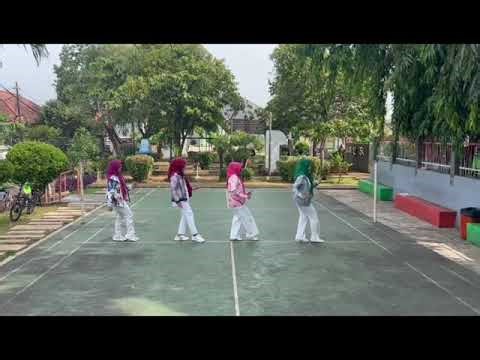 Dopamine Charleston Line Dance | demo by Kring² Gowes² | choreo Ben Murphy (DE)