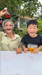 Hai ông cháu trêu trọc nhau siêu dễ thương 😂😱👶🏻♥️👴 #shorts #cute