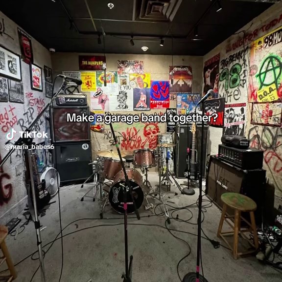 Create Your Own Garage Band with 2007 Vibes