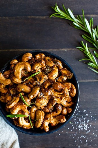 Sweet and Spicy Maple-Roasted Rosemary Cashews