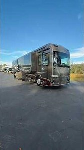 2016 Foretravel Realm LV3 ⭐️ 67k miles ⭐️ $299,999
