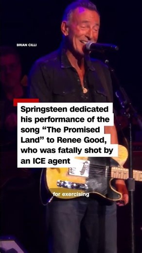Bruce Springsteen denounces ICE during performance