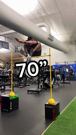 LINK IN BIO FOR VERTICAL JUMP TRAINING #jumptraining #hurdle #hurdles #jump #fyp #viral @tiktok @espn