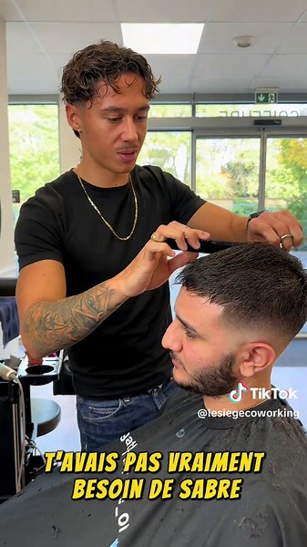 Attendez la fin pour le reveal 💀#coiffeur #fyp #pourtoi #rennes #fail