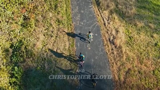 Spirit.Halloween.The.Movie.2022.HDRip.XviD.AC3-EVO