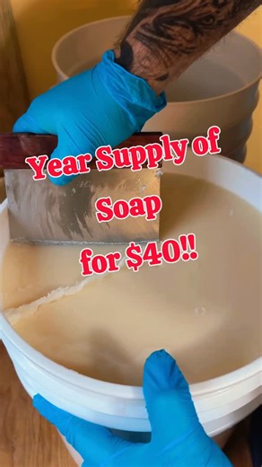 Rootbound Farms on Instagram: "Save a TON of 💰💰by learning how to make your own soap!!🧼🧼🫧🫧 👉you can make 40 bars of soap for right around $40. A bar usually lasts about 2 weeks if used properly! That means this is more than a year supply of soap!! 👉Learn to make your own!!⁣ .⁣ .⁣ .⁣ .⁣ .⁣ #soapmaker #giftideas #handmadesoap #naturalskincare #naturalsoaps #soaping #coldprocesssoap #soap #skincare #soapcutting #cpsoap #allnatural #shoplocal #essentialoils #handmadesoaps #soapbars #smallbus