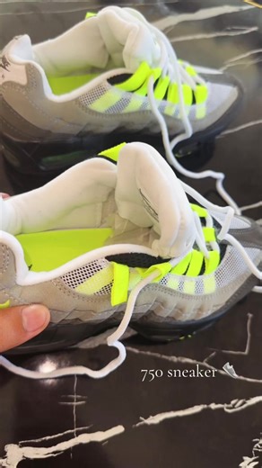 Personal Shopper Tips for Sneaker Enthusiasts