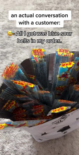 Would you want this order? Links in bio to purchase!! 🥰 #smallbusiness #viral #candy #business #fyp #packingorders #storytime #order #joke