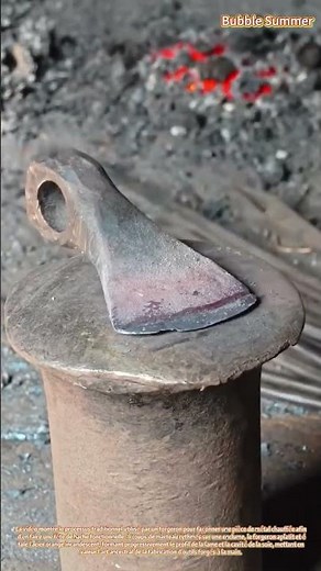 Forge : forgeage d'une tête de hache