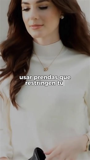 🔍 ¿Buscas una prenda que combine estilo impecable con confort duradero? El Suéter Emma lo tiene todo. Interés. Su diseño elegante con cuello alto, mangas acanaladas con volumen, corte fluido y tejido elástico ofrece una silueta favorecedora. El tejido suave y aterciopelado se adapta a tu figura sin apretar, manteniendo la forma con los lavados. 🛡 Materiales premium 🕊 Ligereza adaptable 🧼 Resistencia al uso 💃 Corte favorecedor 🛒 Adquiere hoy el Suéter Emma y disfruta de estilo, calidad y aj