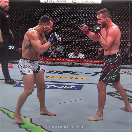 Who Has the Better Striking: Paddy Pimblett vs. Justin Gaethje?