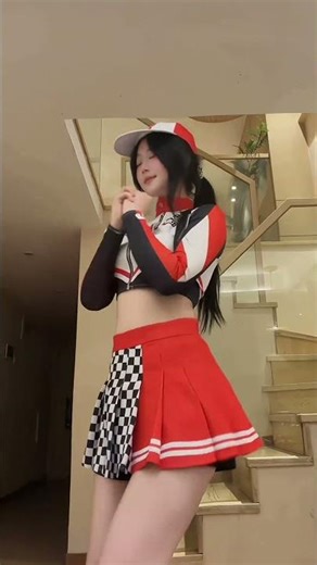 Incredible Golf Dance Trend Takes Over YouTube