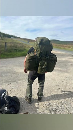 Plough point tarp in forest and a 120 liter para Bergen 👌🏽