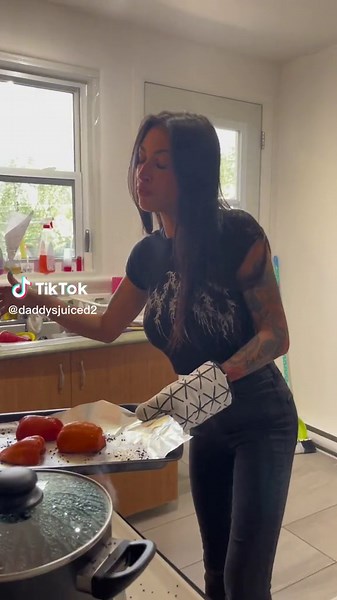 Like a crab #daddysjuiced #fyp #foryou #foryourpage #tiktok | crab