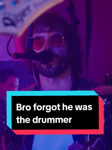 We are Liquid Bear, a France based prog rock band. Our new album