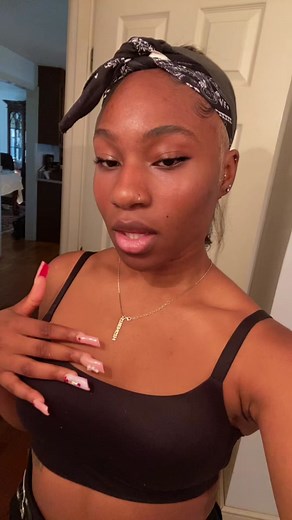 Stunning Skunk Stripe Transformation by Indiyah | Love Island Vibes