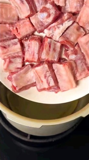 Mouthwatering Apple & Onion Braised Pork Ribs | Ultimate Pressure Cooker Recipe #Pork #ComfortFood