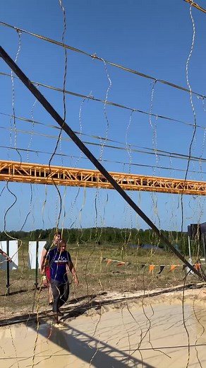 Walking through EST be like 😰 ⚡ Sign up for your next event today 🔗Link in Bio 🔗 #toughmudder #challenge #fearless #adventure