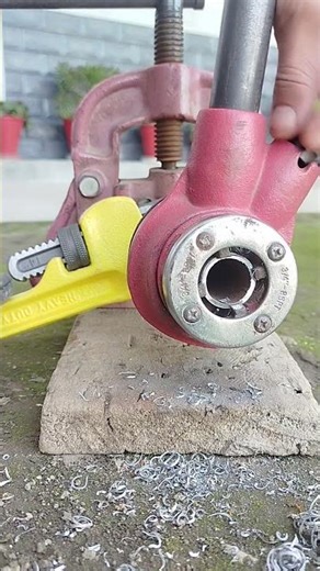 How to Fit GI Pipe Like a Pro 💪 #Shorts