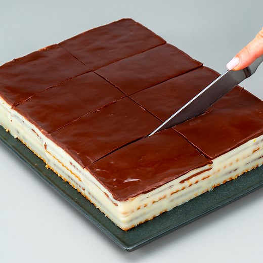 Cookrate - Cakes | Everyone is looking for this recipe! The cake that melts in your mouth! Ingredients: milk: 200 ml (6.8 fl oz) biscuits: 250 g (8.8 oz)... | Instagram