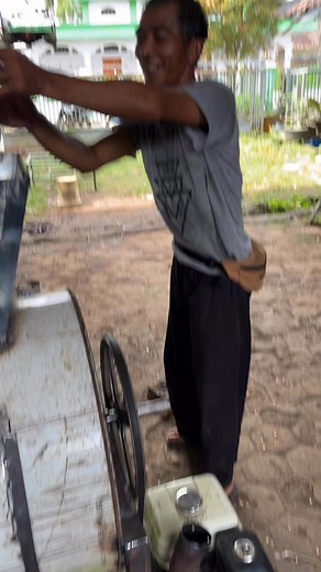 tes perontok jagung #diy #machine #harvest #corn | Tani maju