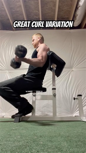 Interesting curl variation 🤨 #bodybuilding #armtraining #armworkout