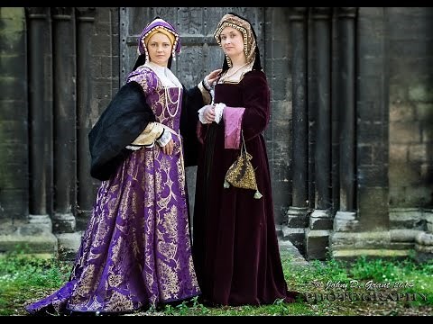 Dressing up a Tudor lady