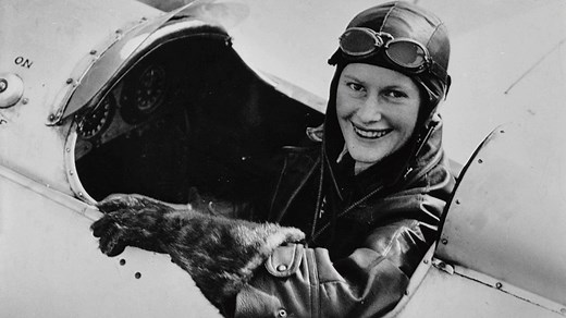 Fierce Girls: The first paid female pilot in Australia - ABC Education
