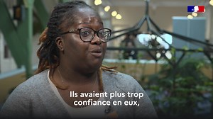 Qu’est-ce que le Contrat d'Engagement Jeune (CEJ) ? C’est un programme d’accompagnement, pour les jeunes de 16 à 25 ans qui ne sont ni en emploi, ni en formation. D’une durée de 6 à 12 mois, cet accompagnement personnalisé pour chaque jeune est proposé par Pôle emploi et les missions locales. 🤝Sur le terrain, des milliers de conseillers CEJ accompagnent chaque jour ces jeunes avec pour objectif de les orienter vers un emploi durable. 👉 Comment en bénéficier ? Présentez-vous dans l’agence Pôle 