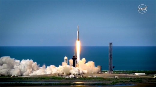 Look at NASA's picturesque launch of new NOAA weather satellite. | USA TODAY