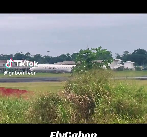 #flygabon #gabon🇬🇦 #avgeek #tiktokgabon🇬🇦 #planes