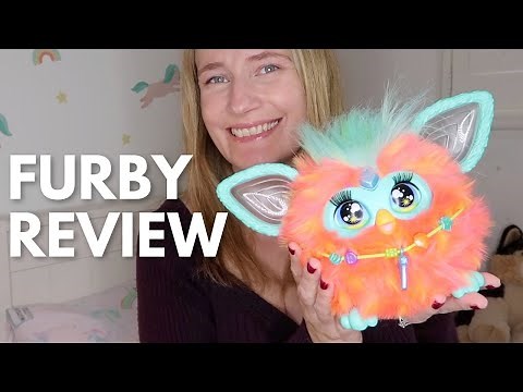 Furby review // Furby demonstration and secret voice commands