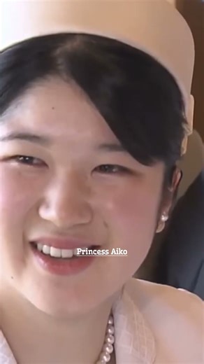 Princess Aiko Looks Elegant and Dignified