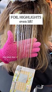 This is how I get even lift with foil highlights to prevent over processing. Share this tip with a hairstylist 💕 Learn more tips like this inside Hair B&B University 🎓 Upcoming hands on foil highlight workshop✨ Reno, NV September 22, 2025 Limited spots! Tickets available on my site 💕 #foilhighlights #foilayage #foilingtechnique #mirellamanelli | Mirella Manelli - Hair Educator