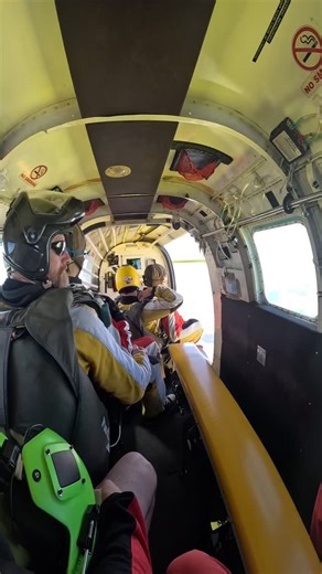 24 reactions | BLUE SKIES  #skydive #tandemskydiving #jump #fast | Taupo Tandem Skydiving | Facebook